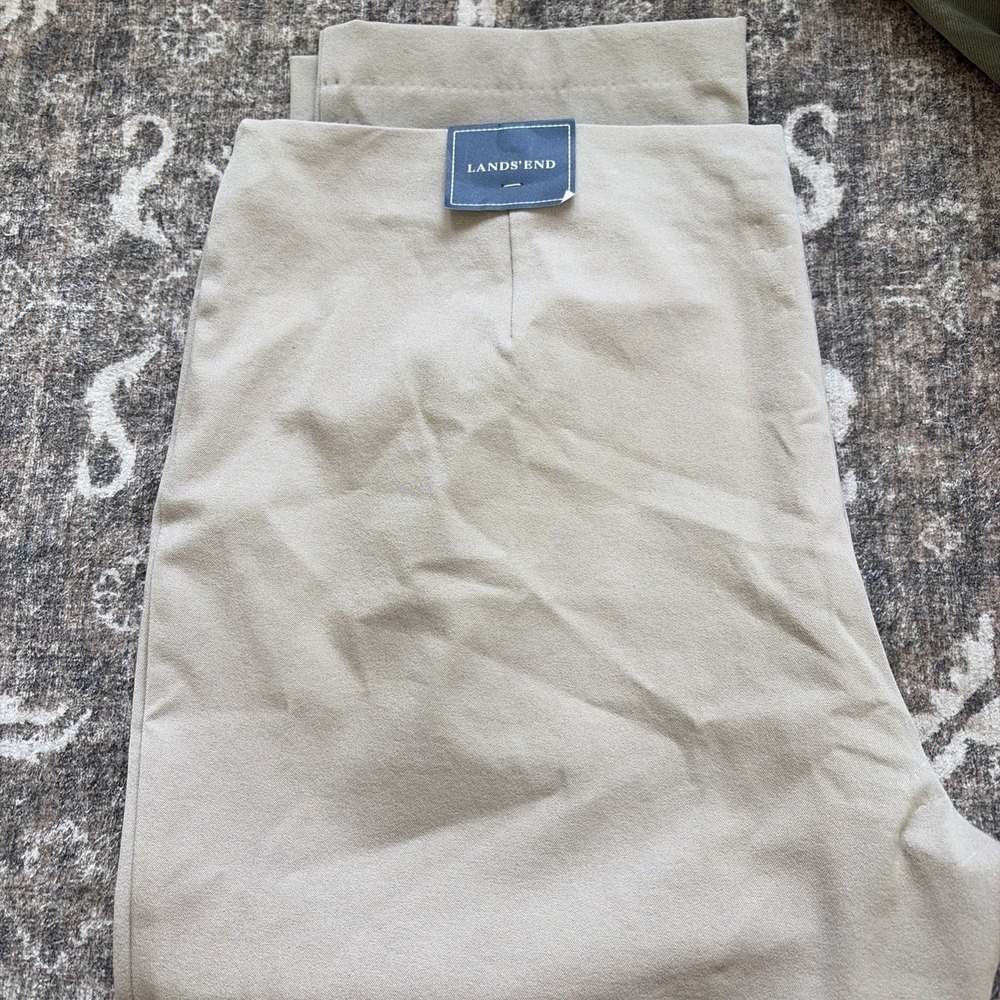 Women's Plus Lands'End khaki cropped pants cotton Spandex blend  size 24W New
